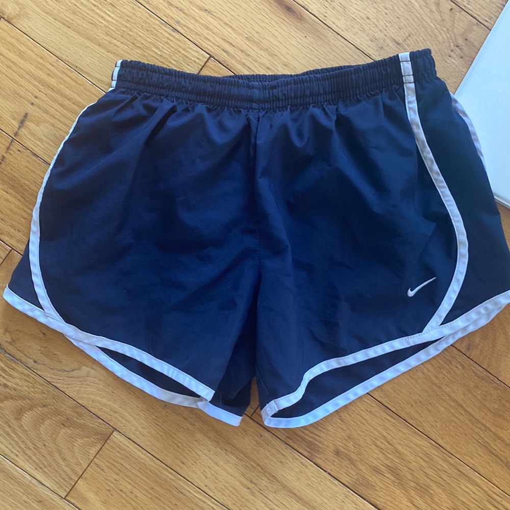 Navy Nike Girls shorts Large